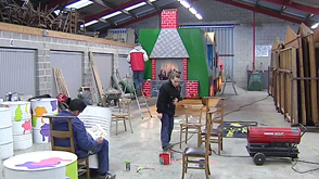 Hargimont : préparation de char pour le carnaval de Marche