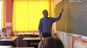  Arlon : Christian Merveille rencontre les élèves sourds