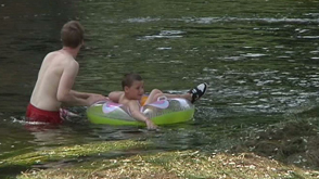 Vresse : baignade dans la Semois