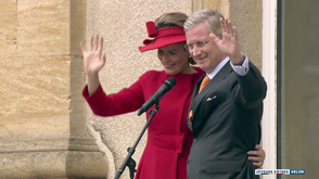 Web Bonus : l'apparition du Couple royal au balcon (Joyeuse Entrée Arlon)