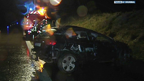 E25 : accident voiture contre camion