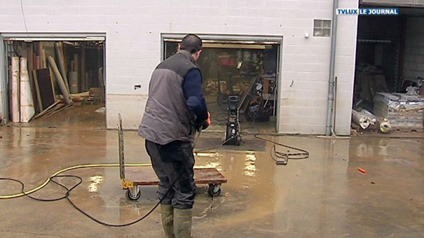 Arlon : une vague de boue de 25 m emporte tout