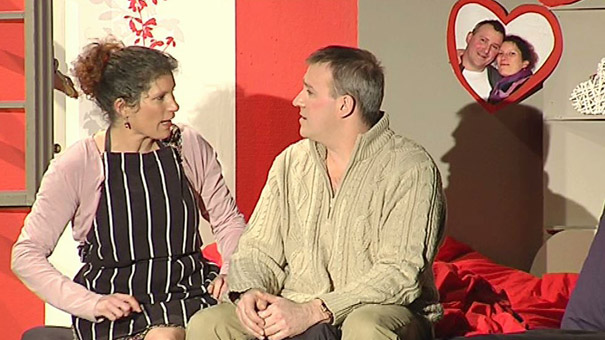 Chassepierre : « 3 lits pour 8 » au théâtre