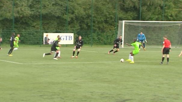 Football. Virton-Waterloo. 