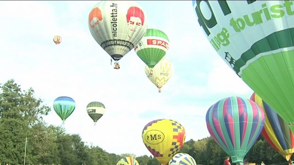 Hotton. 30 ballons dans le ciel