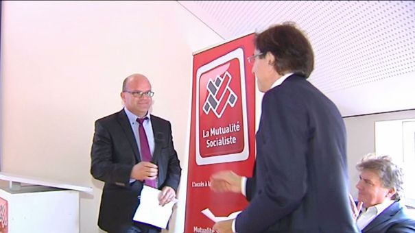 Tensions au PS : réactions des Présidents