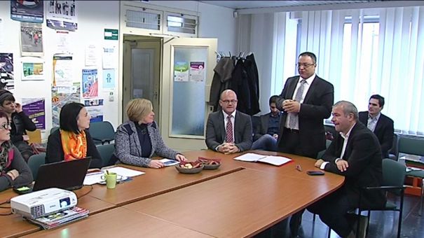 Le ministre Madrane en visite à la Maison de Justice