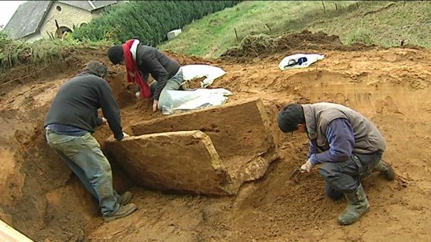Saint-Léger : un deuxième squelette retrouvé près du sarcophage