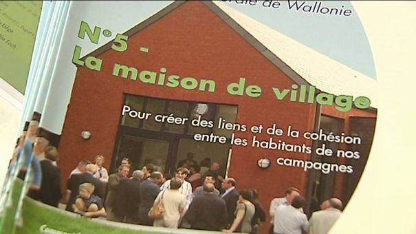 Léglise : informations sur les Maisons de village