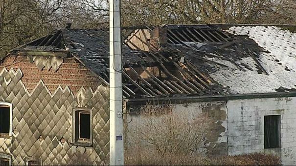 Neufchâteau : une ferme ravagée par un incendie