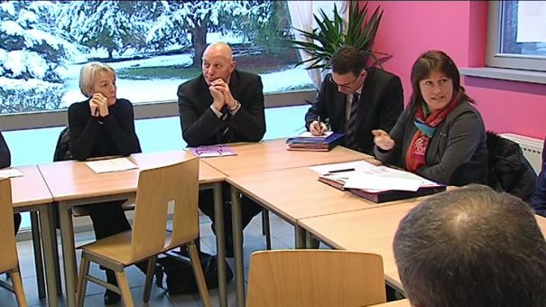 Arlon. Jacqueline Galant rencontre les écoles