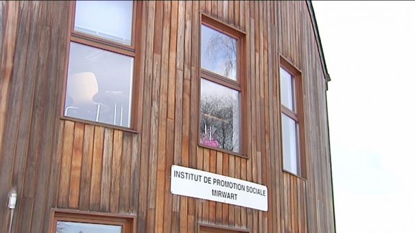 Saint-Hubert. motion pour le maintien de l'école de Mirwart