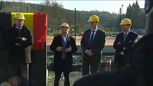 Neufchâteau : première pierre du hall sportif