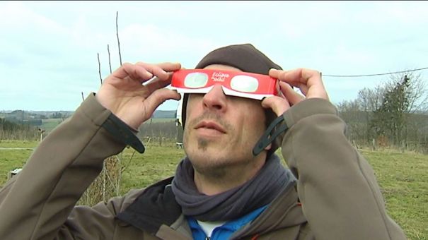 Où trouver des lunettes pour voir l'éclipse solaire, en sécurité