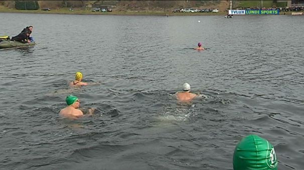 Nage : traversée du lac des Doyards à Vielsalm