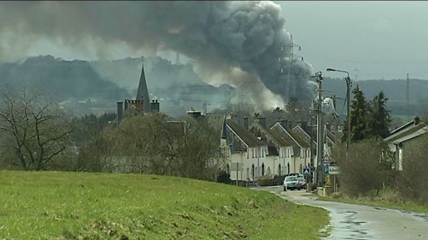 Incendie chez Ecore : la population confinée une partie de la journée