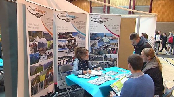 Des élèves lancent le 1er salon du tourisme scolaire