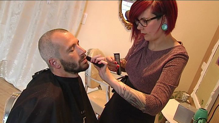 Le barbier de Saint-Mard ne joue pas la comédie