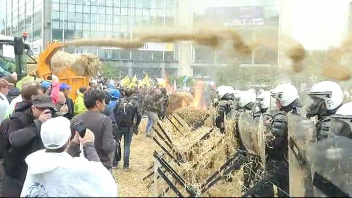 Bruxelles : au coeur de la manif' des agriculteurs