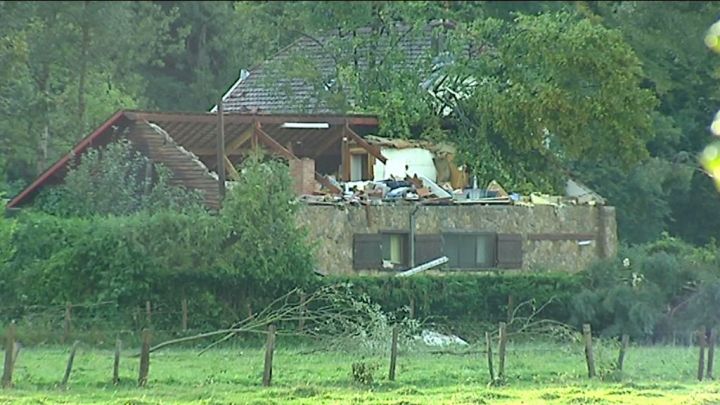 Tornade de Melreux : plusieurs personnes hospitalisées et de nombreux dégâts 