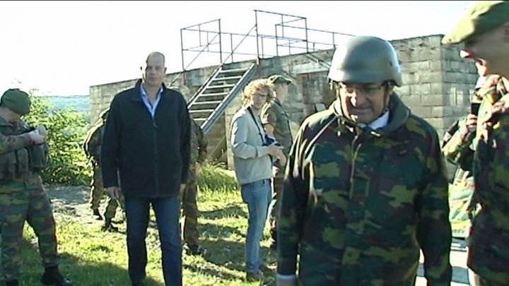 Willy Borsus rencontre les Chasseurs ardennais
