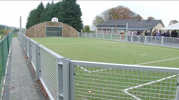 Nouveaux terrains multisports et plaine de jeu à Tronquoy