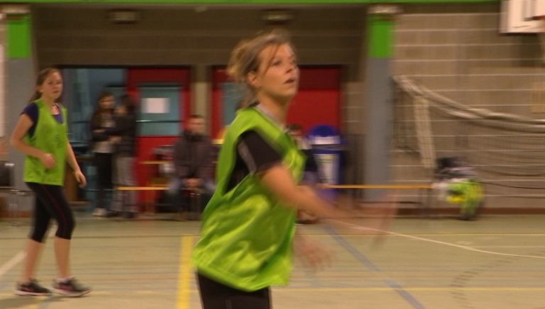 Handball : une équipe féminine et la coupe