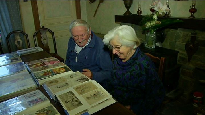 Une collection de 7000 cartes de voeux