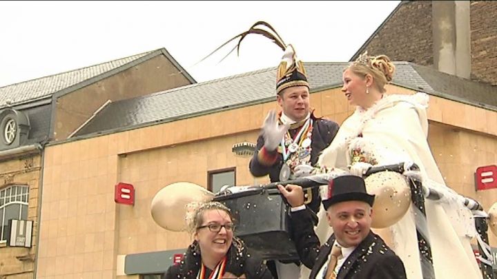Les plus motivés ont bravé la pluie au carnaval de Virton