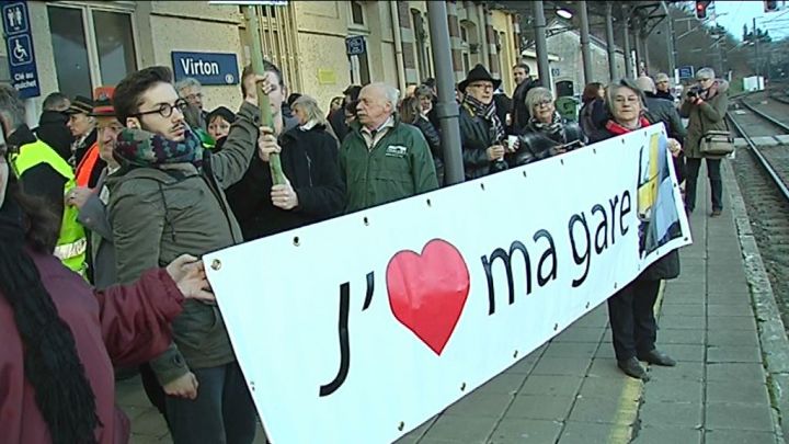 SNCB : 250 voyageurs pour le maintien du guichet à Virton