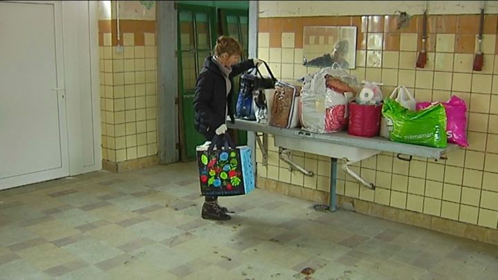 Collecte de vêtements pour le camp de demandeurs d'asile à Dunkerque