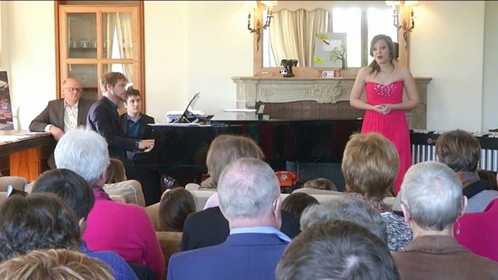 Freux : musique et expos donnent de la couleur au château