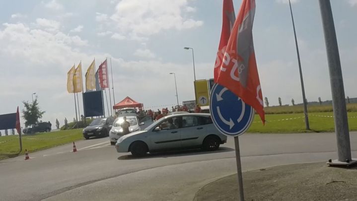 Ikéa Arlon bloqué par les grévistes