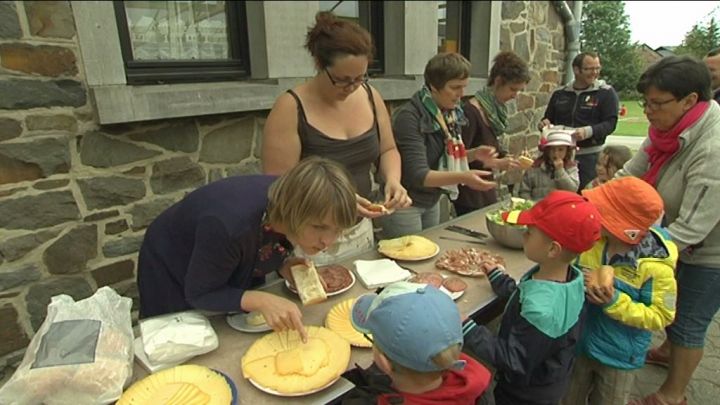 Apprendre à manger sainement. Une belle initiative du Conseil communal des Enfants de Tenneville