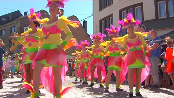 Houffalize : un carnaval ensoleillé