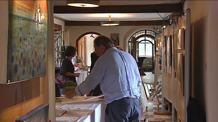 Trente-deux artistes exposent au château de Freux tout ce week-end