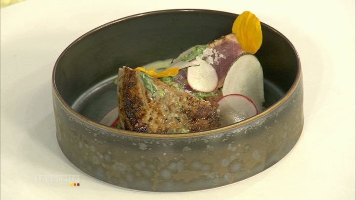Thon rouge au chou et sa béarnaise au chocolat blanc