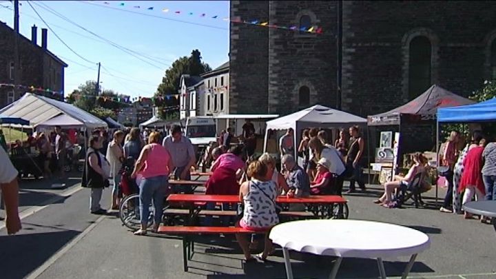 Vielsalm : ils ont mangé local à Automne en fête