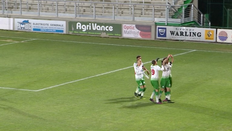 Football : Virton étrille Coxyde