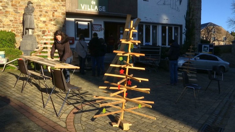 Un sapin de Noël fait maison, alternative à une culture intensive