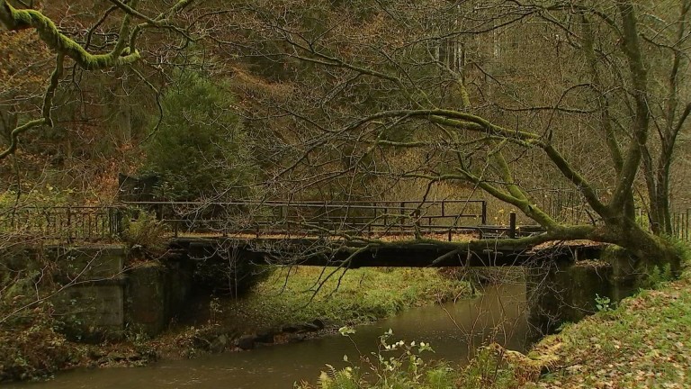 Une voie lente pour relier Daverdisse et Bièvre