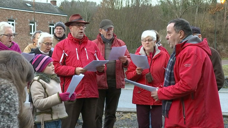 Tournée des crèches : la chaleur de Noël à Bure