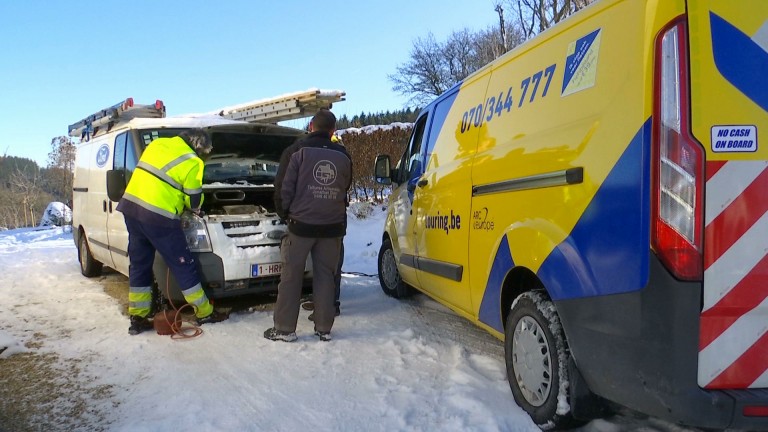 Province : le froid n'est pas tendre avec vos voitures