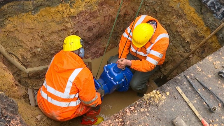 Sainlez : 9 jours sans eau pour une fuite sous la N4