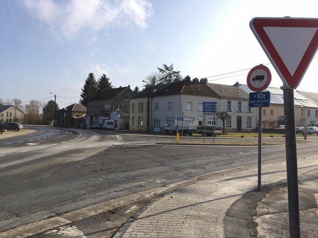 Saint-Mard : accident entre une automobiliste et un motard Libramontois