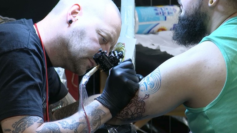 Ink’n’Tattoo à Marche. Ils ont le tatouage dans la peau!