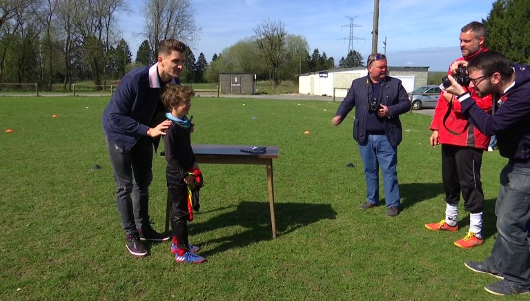 Thomas Meunier a rendu visite aux stagiaires BDK