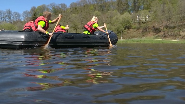 Neufchâteau : le soleil après la neige au Rheto Trophee...