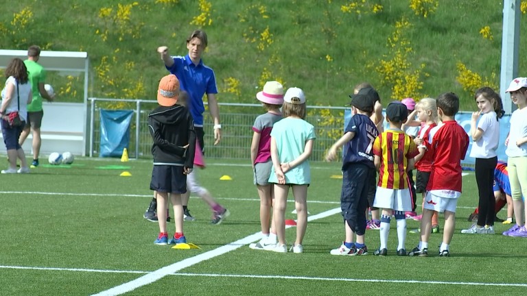 Longlier : apprendre le foot avec Aline Zeler