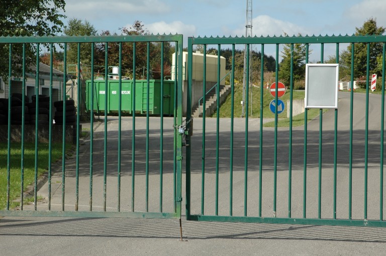 Neufchâteau et Hotton: fermeture du parc à conteneurs